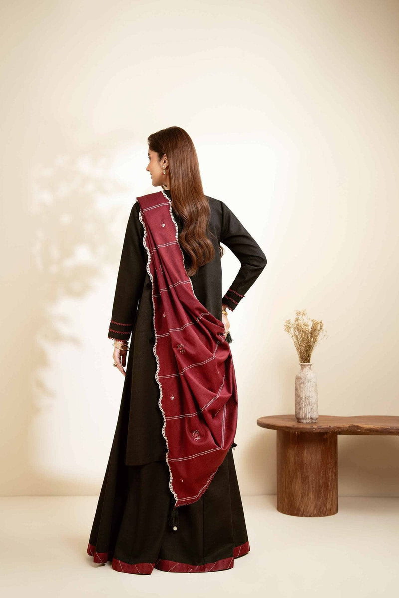 Nishat Winter 25/Embroidered Suit - 42502570/Khaddar