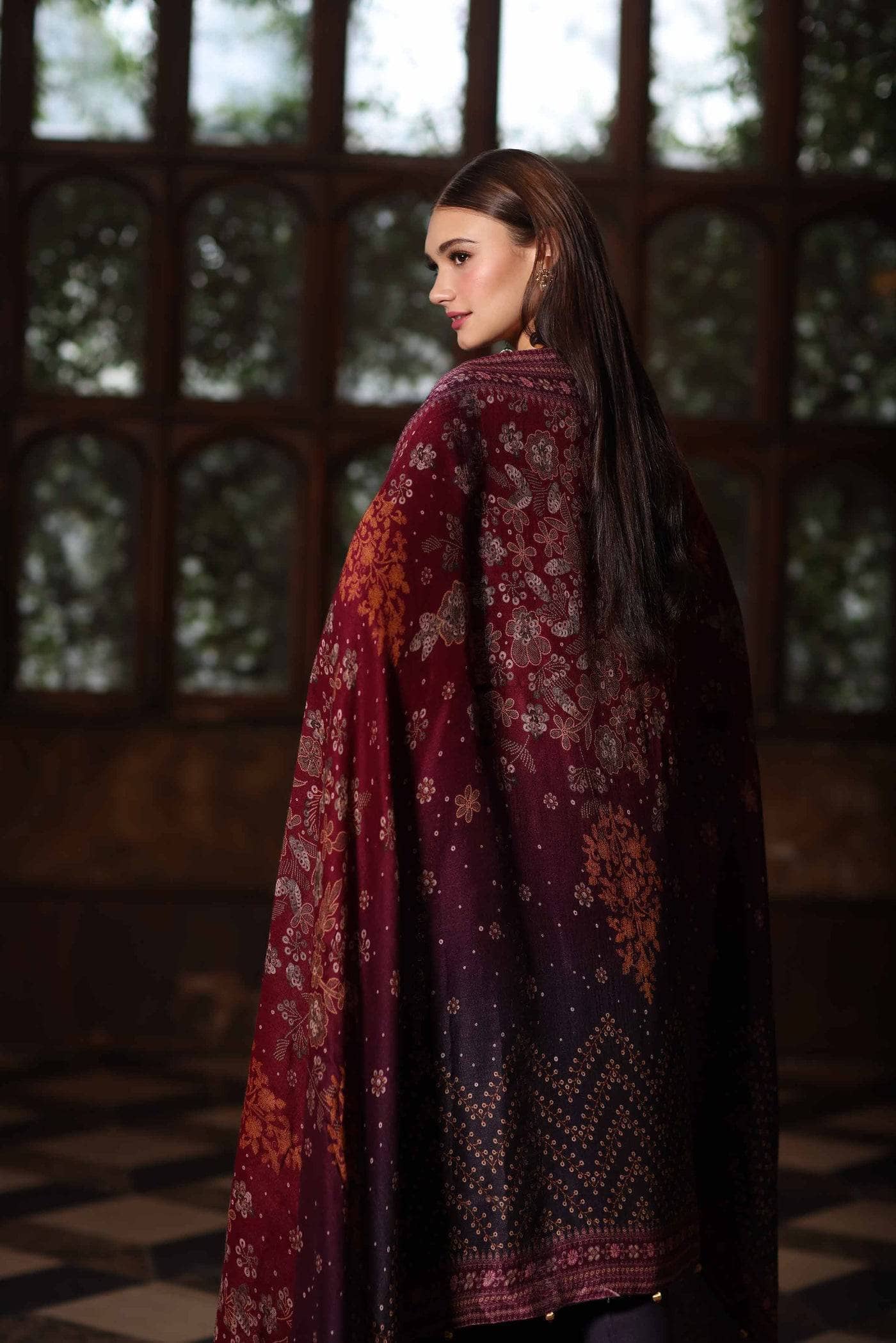 Nishat Winter 25/Digital Printed Embroidered Suit - 42502698/Karandi