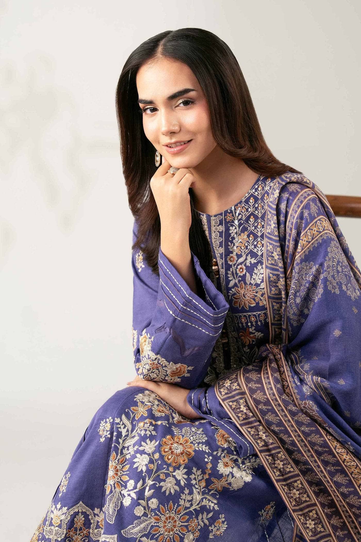 img_nishat_winter_awwal_boutique