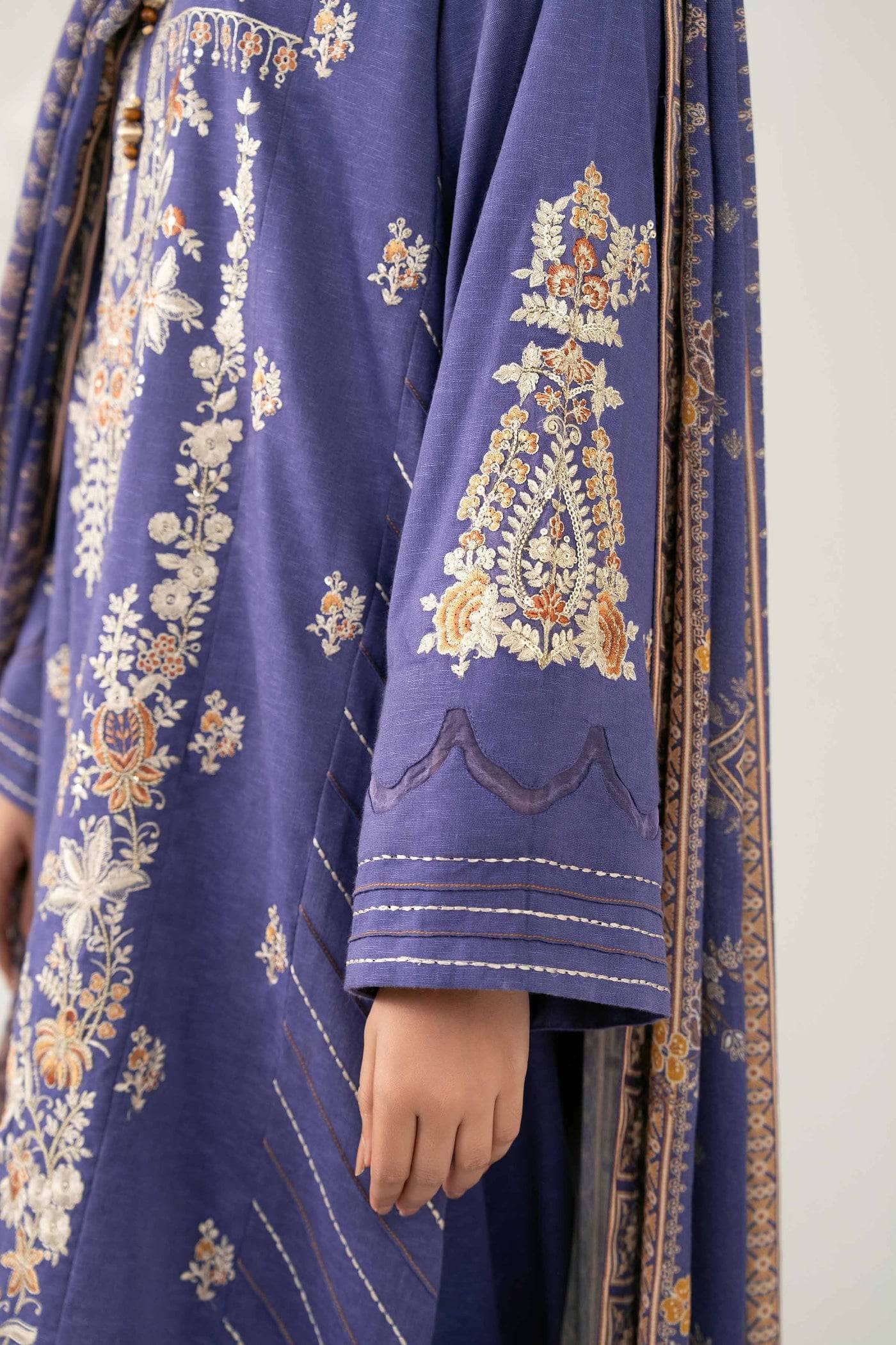 Nishat Winter 25/Digital Printed Embroidered Suit - 42502703/Karandi