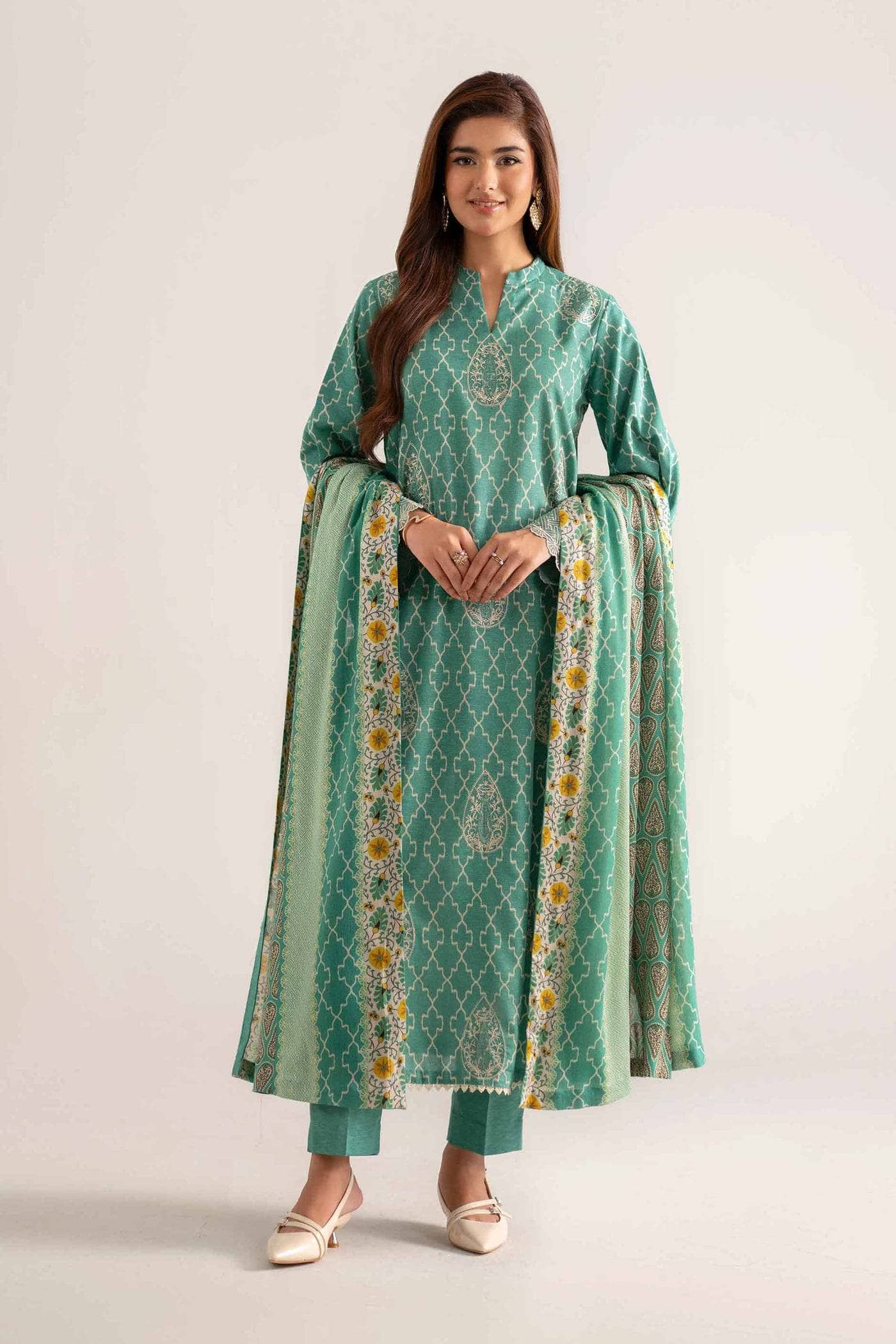 img_nishat_winter_awwal_boutique