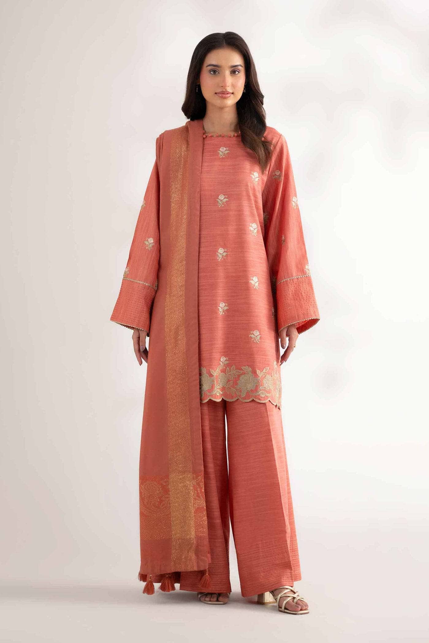 ing_nishat_winter_awwal_boutique