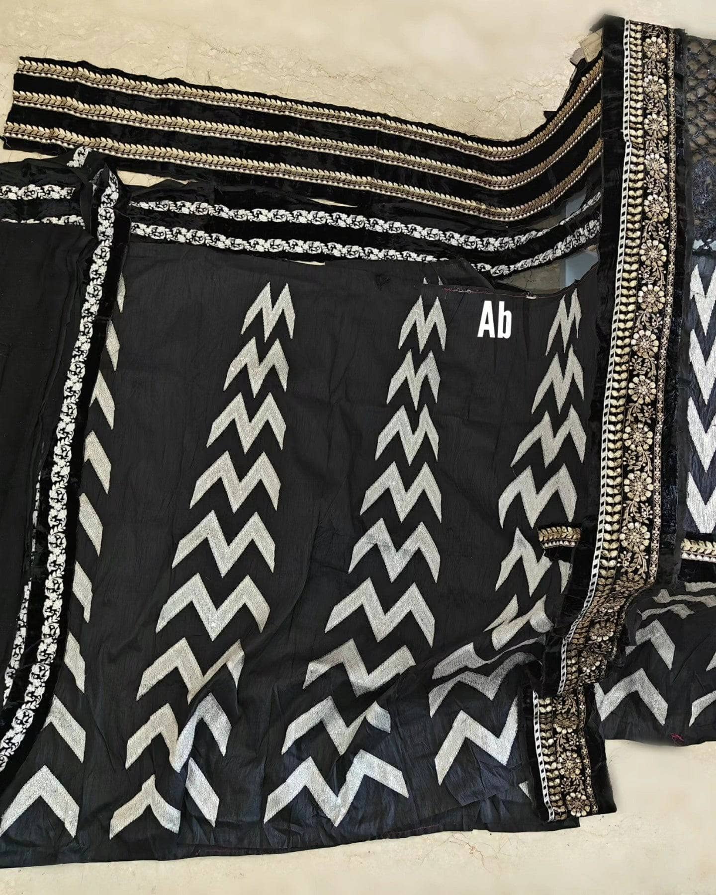 img_maria_b_mbroidered_chiffon_awwal_boutique