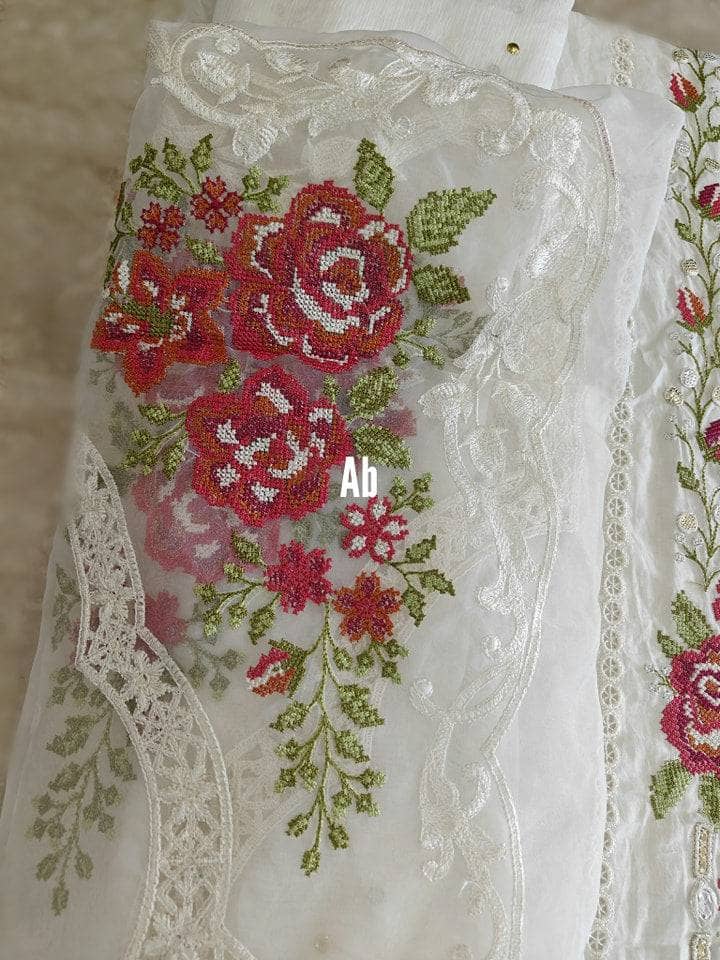 img_maria-B_lawn_24_awwal_boutique