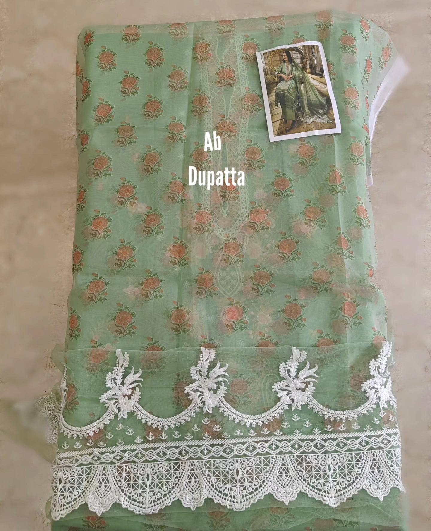 Open Pic/Sobia Nazir Lawn/10 A