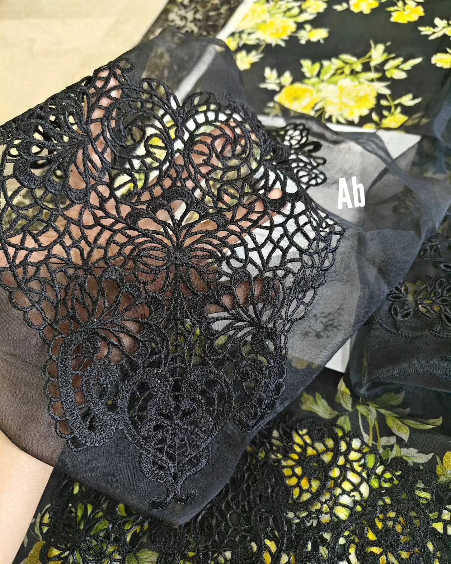 img_open_pic_elaf_signature_awwal_boutique