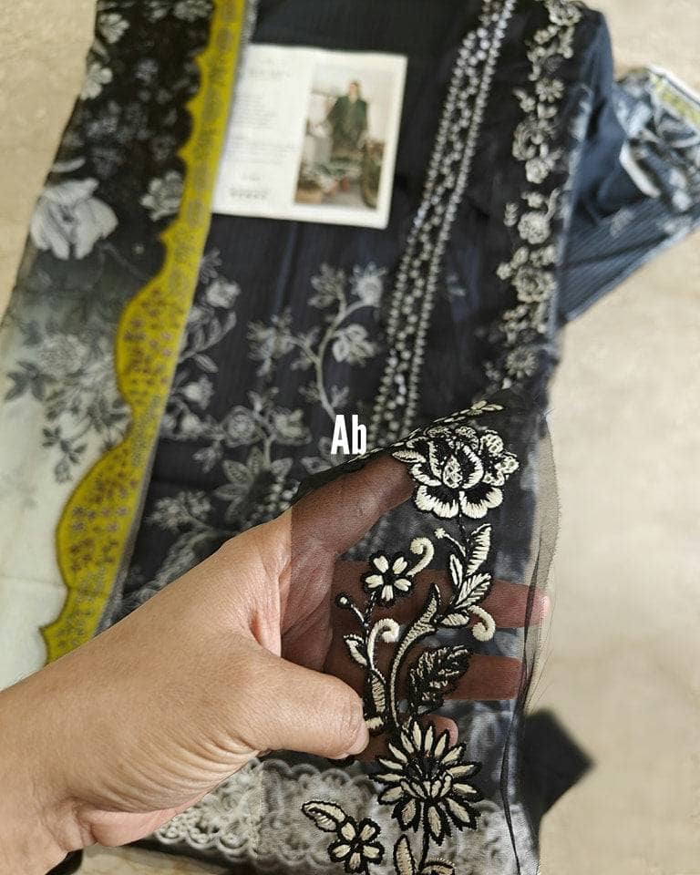 img_zarqash_lawn_24_awwal_boutique