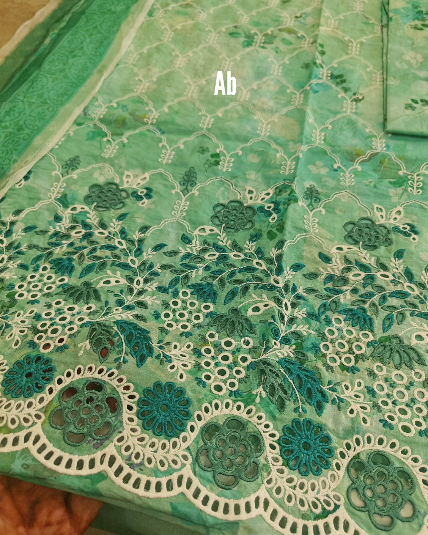 img_ope_pic_image_printkari_awwal_boutique