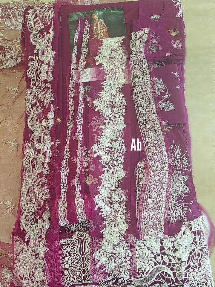 img_sana_safinaz_lawn_awwal_boutique