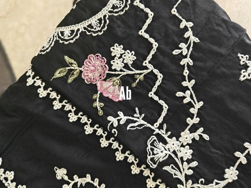 img_qalamkar_q_line_24_awwal_boutique