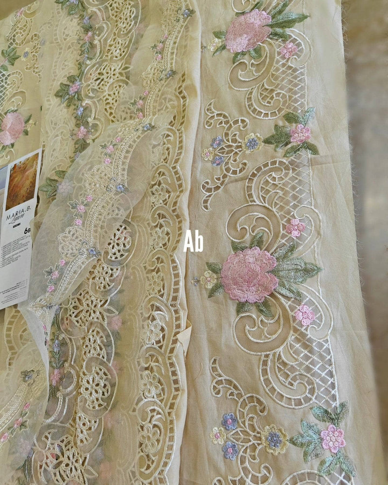 img_maria_b_lawn_awwal_boutique