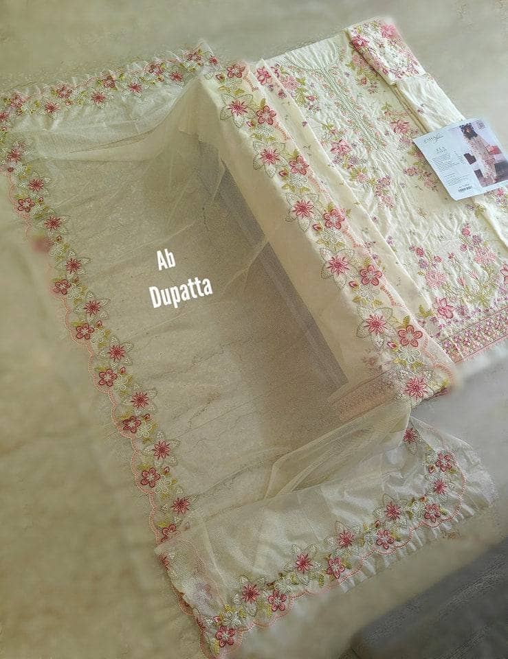 img_zaha_lawn_awwal_boutique