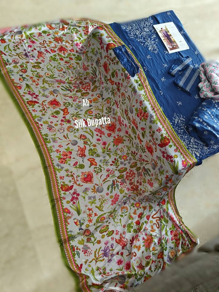 img_open_pic_hussain_rehar_lawn_awwal_boutique