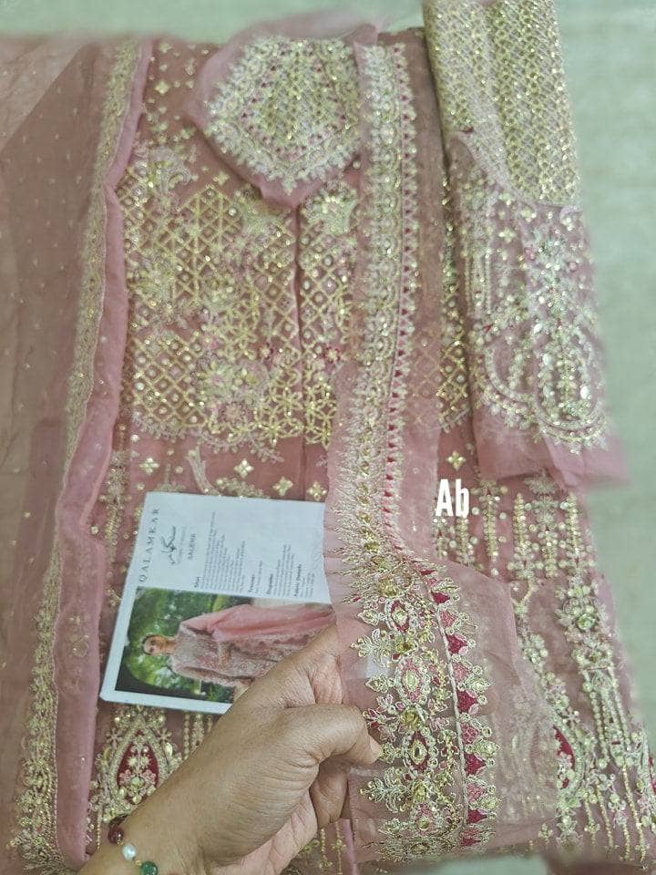 img_qalamkar_luxury_formals_awwal_boutique