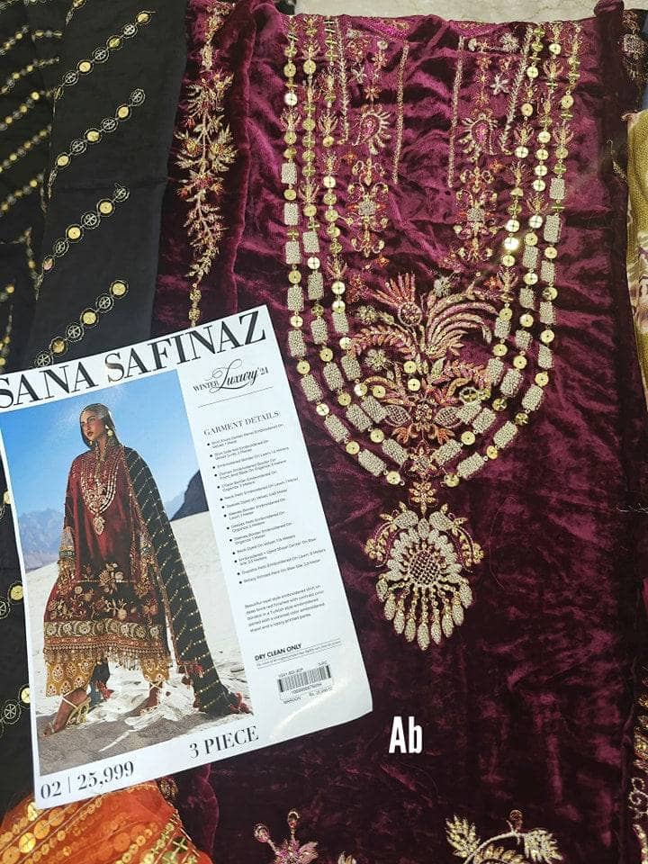 img_sana_safinaz_velvet_winter_shawl_collection_awwal_boutique