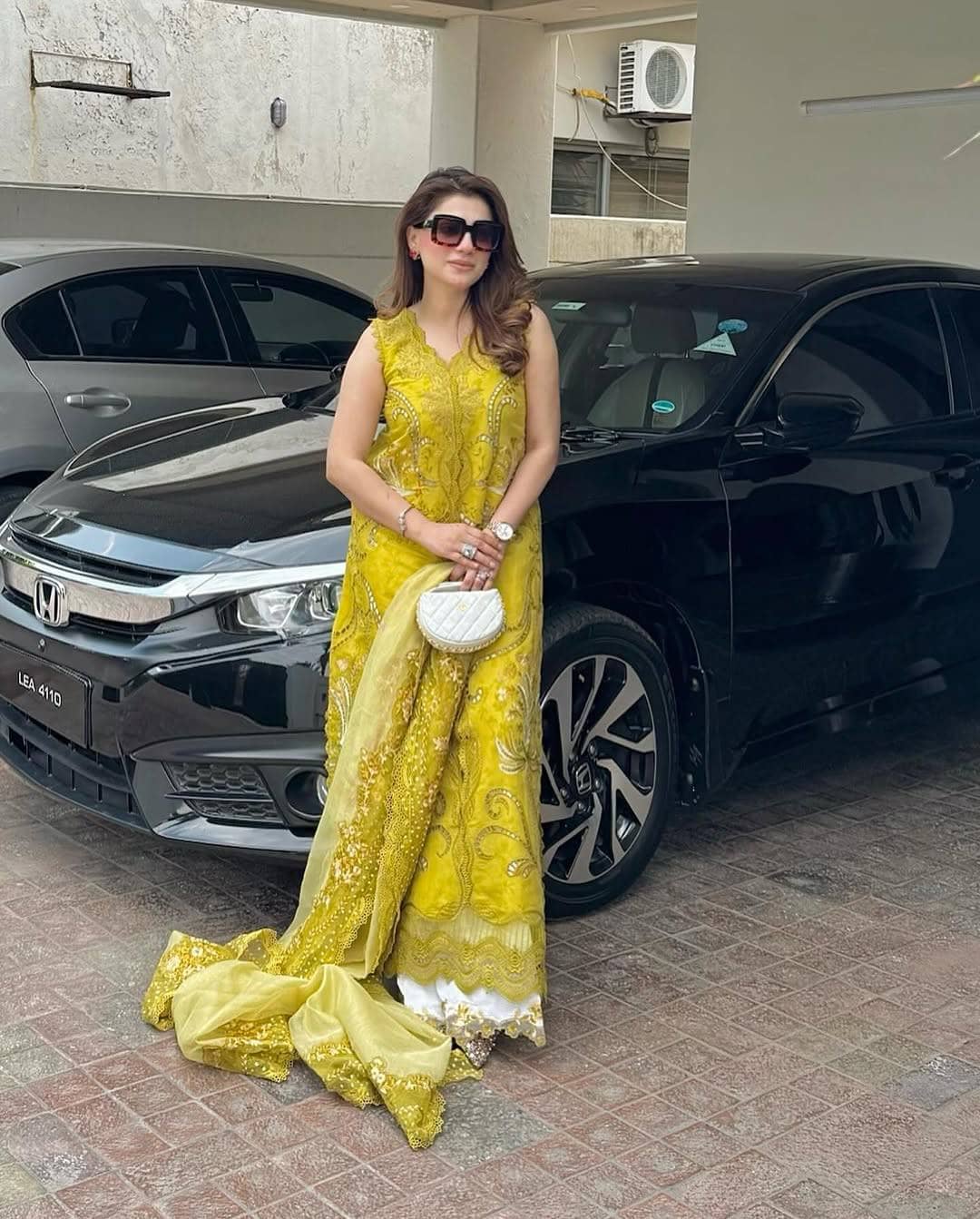 img_saira_shakira_lawn_awwal_boutique