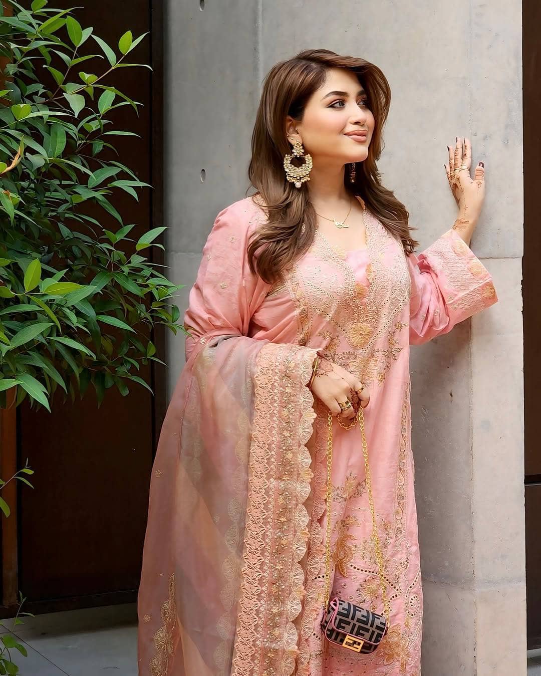 img_faiza_saqlain_awwal_boutique