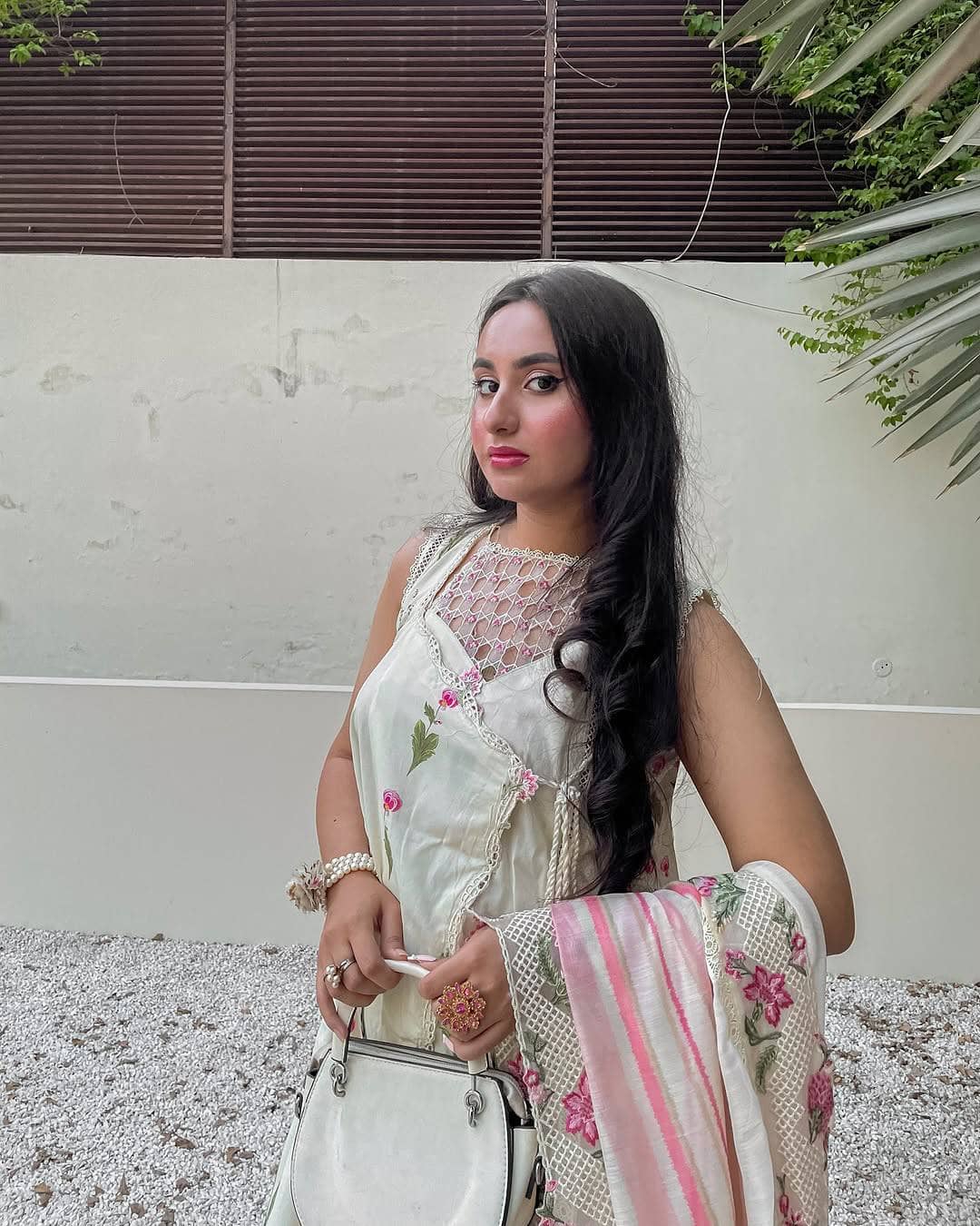 img_spotted_in_crimson_lawn_awwal_boutique