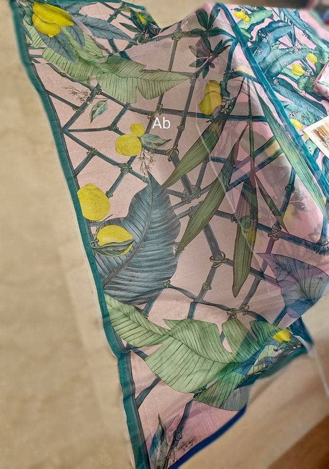 img_maria_b_lawn_m_prints_awwal_boutique