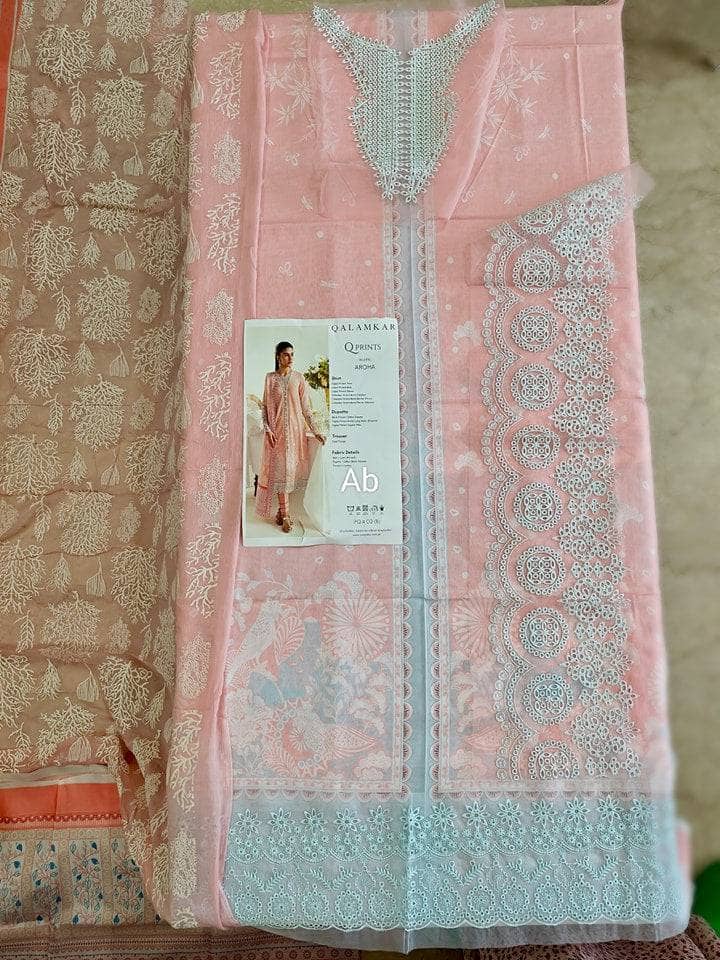 img_open_pic_qalamkar_q_print_awwal_boutique