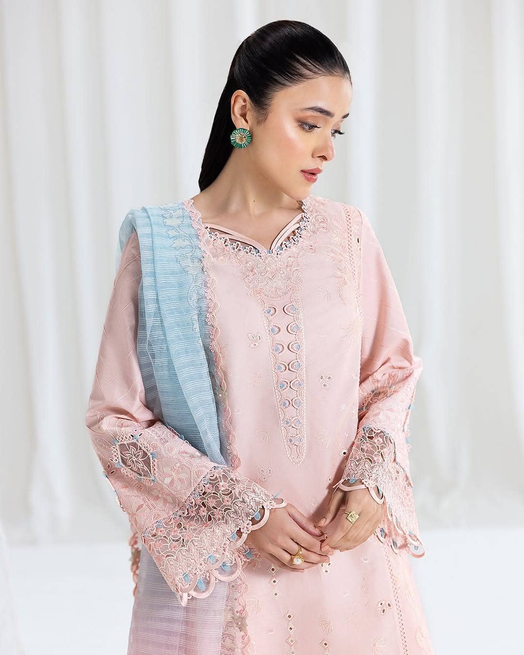 img_qalamkar_eid_lawn_awwal_boutique