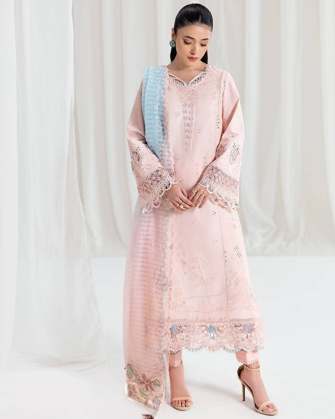 img_qalamkar_eid_lawn_awwal_boutique