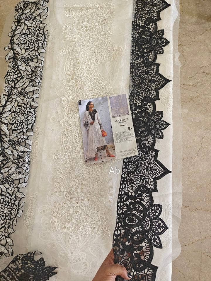 img_maria_b_lawn_awwal_boutique