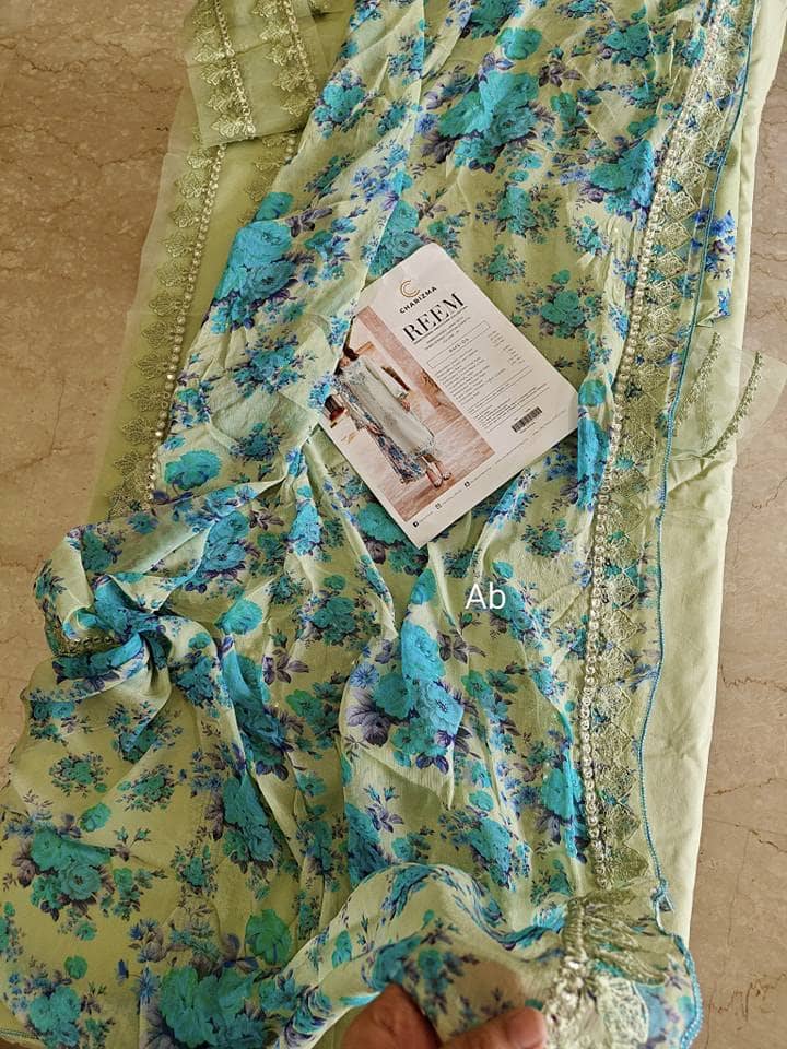 img_charizma_lawn_awwal_boutique