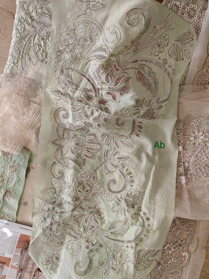 Open Pic/Baroque Luxury Lawn 25/EL 04