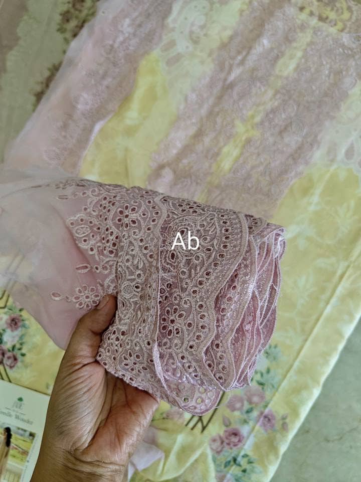 img_jade_needle_wonder_awwal_boutique