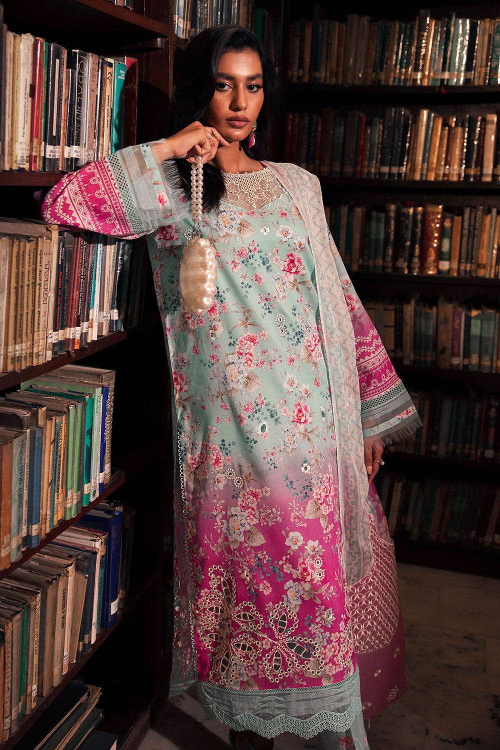 img_nureh_glam_girl_awwal_boutique