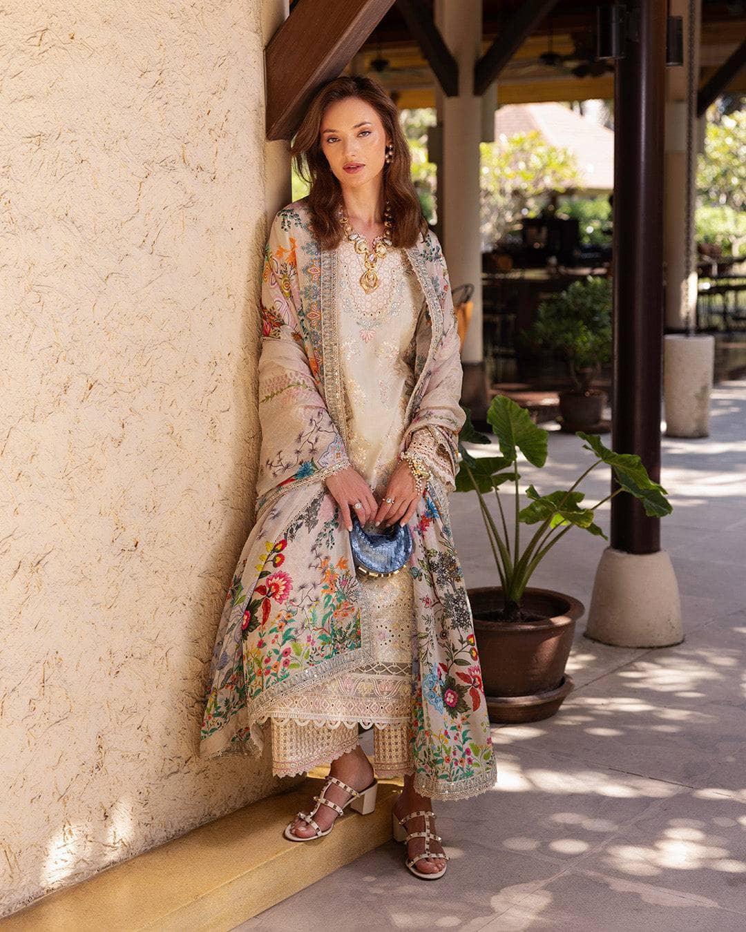 Restocked/Faiza Saqlain Lawn 25/Delilah/Vanilla