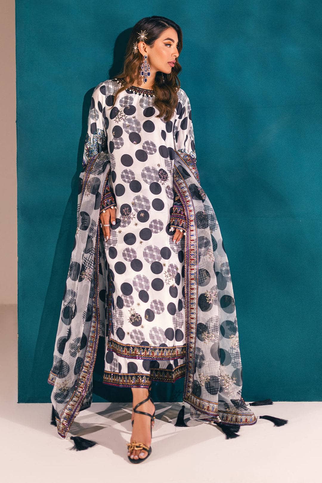 img_nureh_silk_awwal_boutique