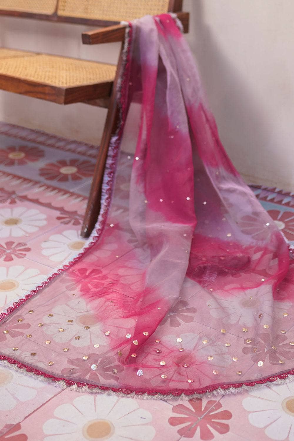 img_nureh_dhoop_kinaray_lawn_24_awwal_boutique