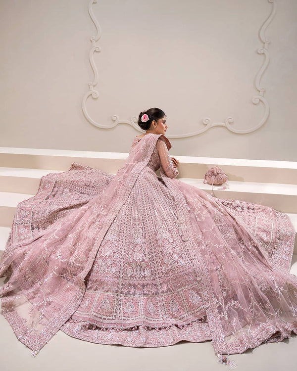 img_faiza_saqlain_wedding_awwal_boutique