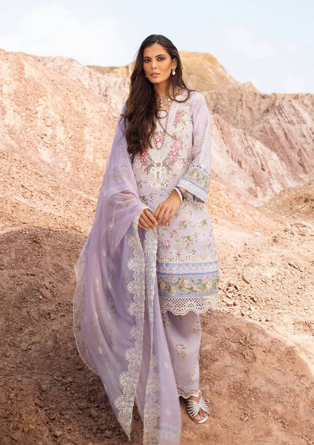 img_elaf_signature_lawn_23_awwal_boutique