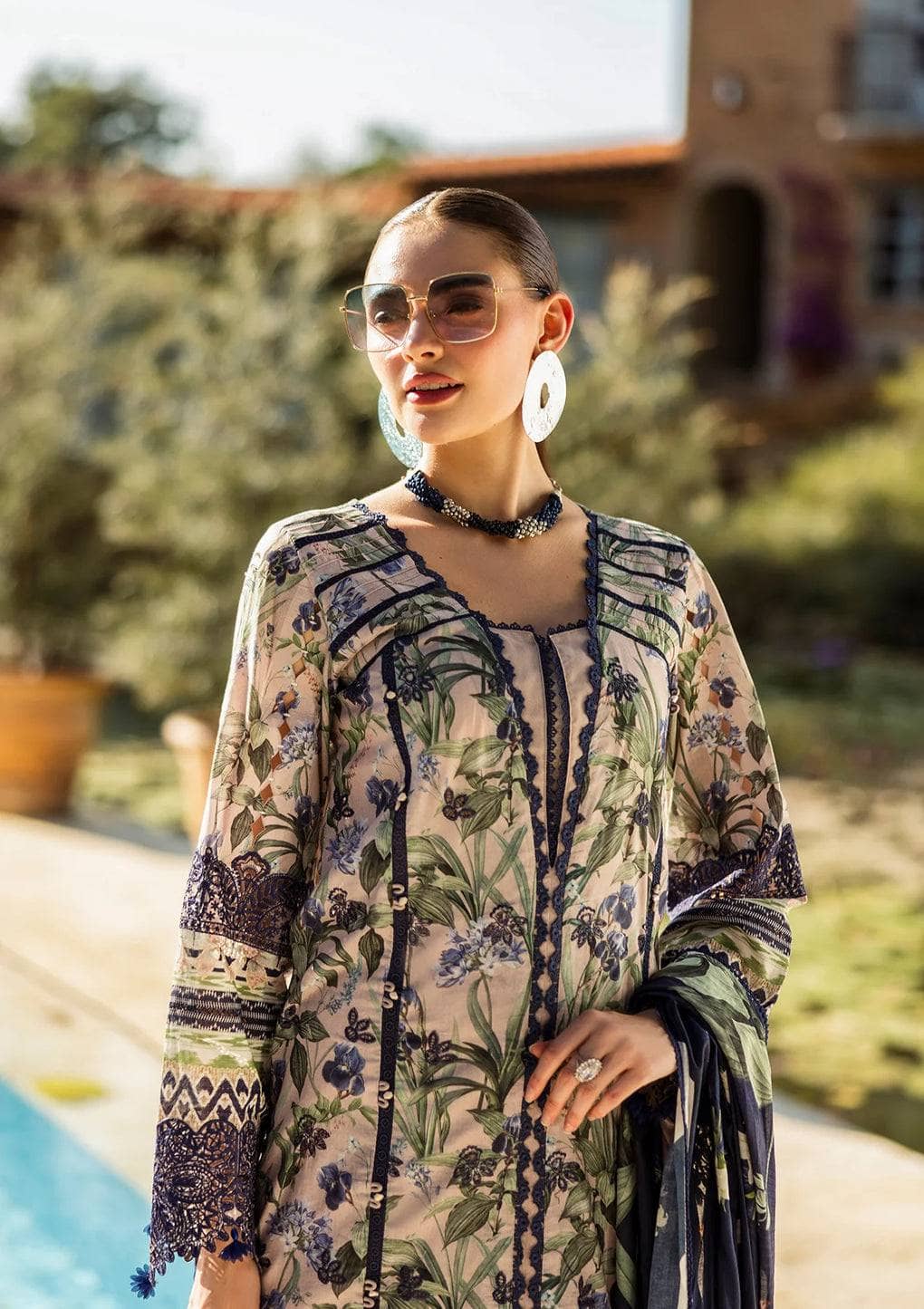 img_elaf_chikankari_awwal_boutique