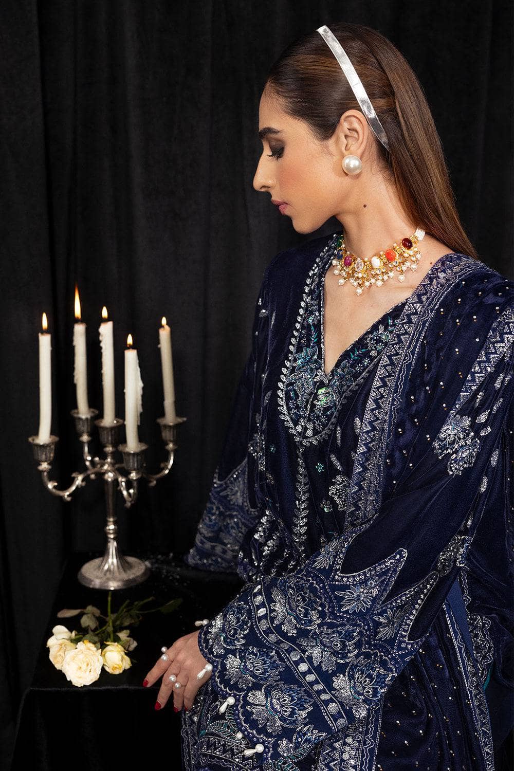 img_nureh_maya_velvet_awwal_boutique