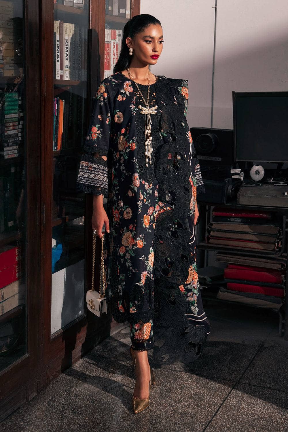 img_nureh_glam_girl_awwal_boutique