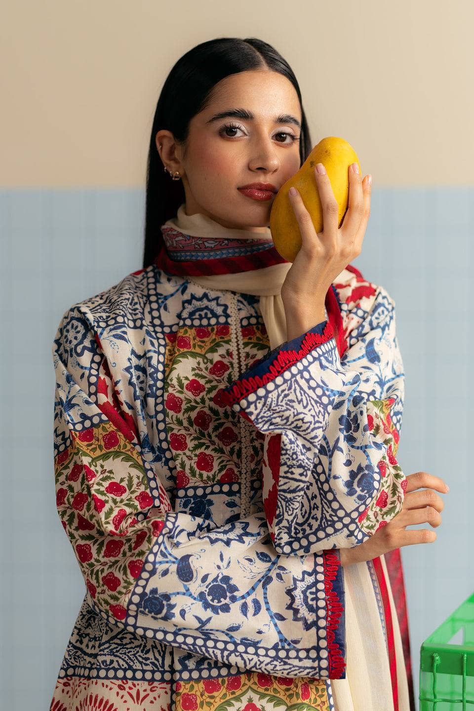 img_zara_shahjahan_coco_prints_awwal_boutique