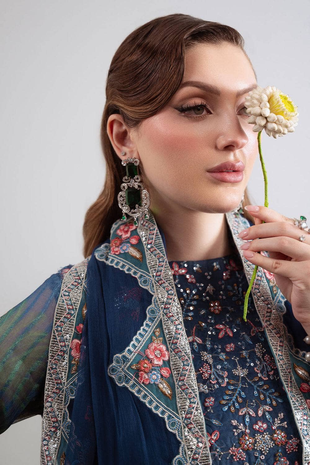 img_nureh_amaya_awwal_boutique