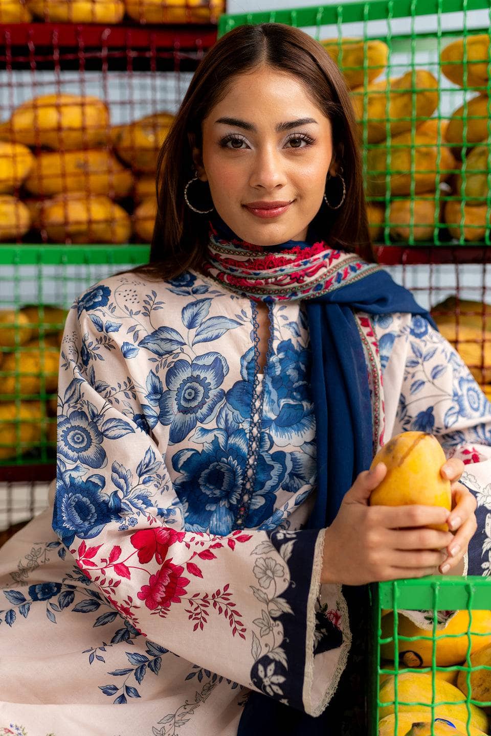 img_zara_shahjahan_coco_prints_awwal_boutique