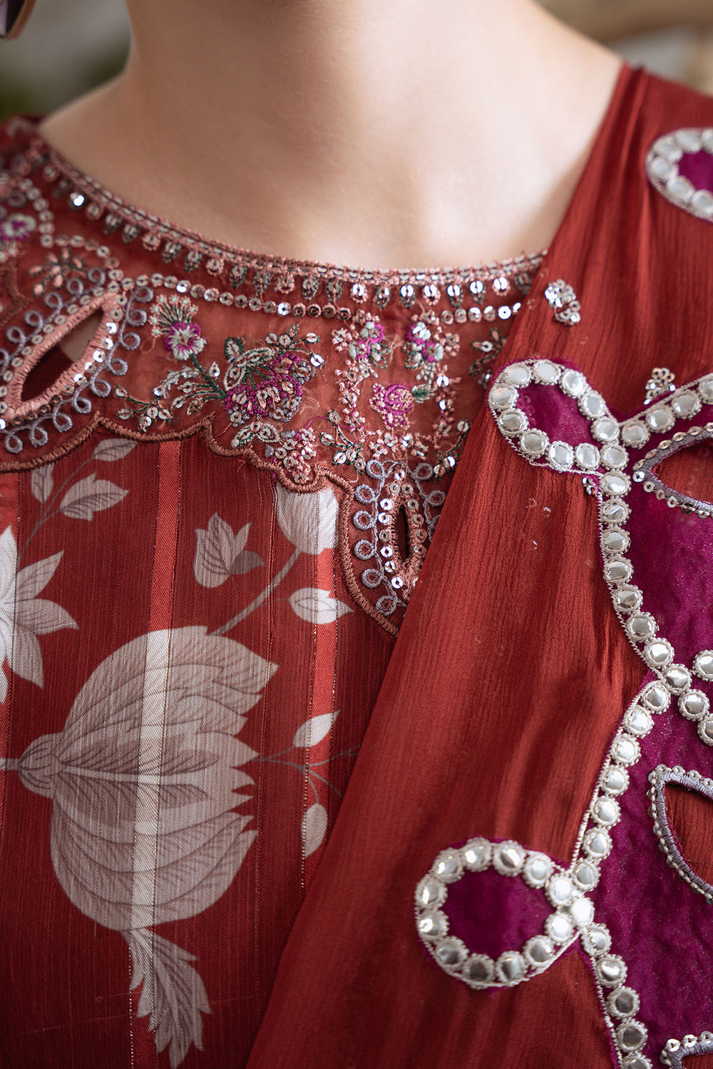 img_nureh_amaya_awwal_boutique