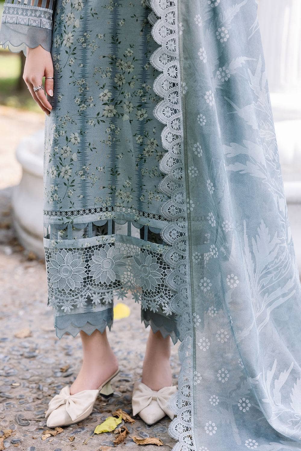 img_nureh_daily_delight_lawn_awwal_boutique