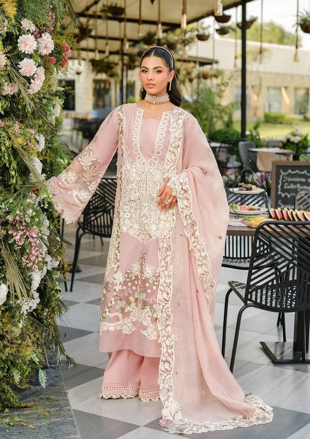 img_elaf_luxury_lawn_awwal_boutique