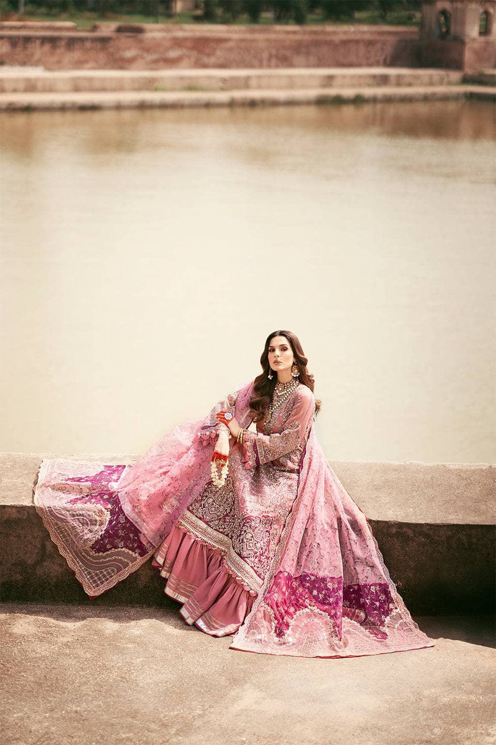 img_ajr_couture_awwal_boutique