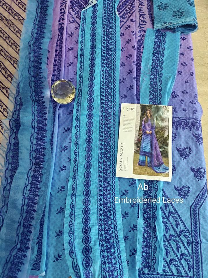 img_sobia_nazir_lawn_awwal_boutique