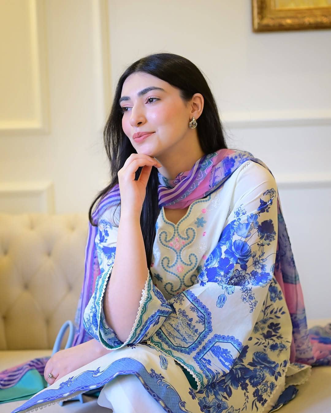 img_sadaf_fawad_khan_awwal_boutique