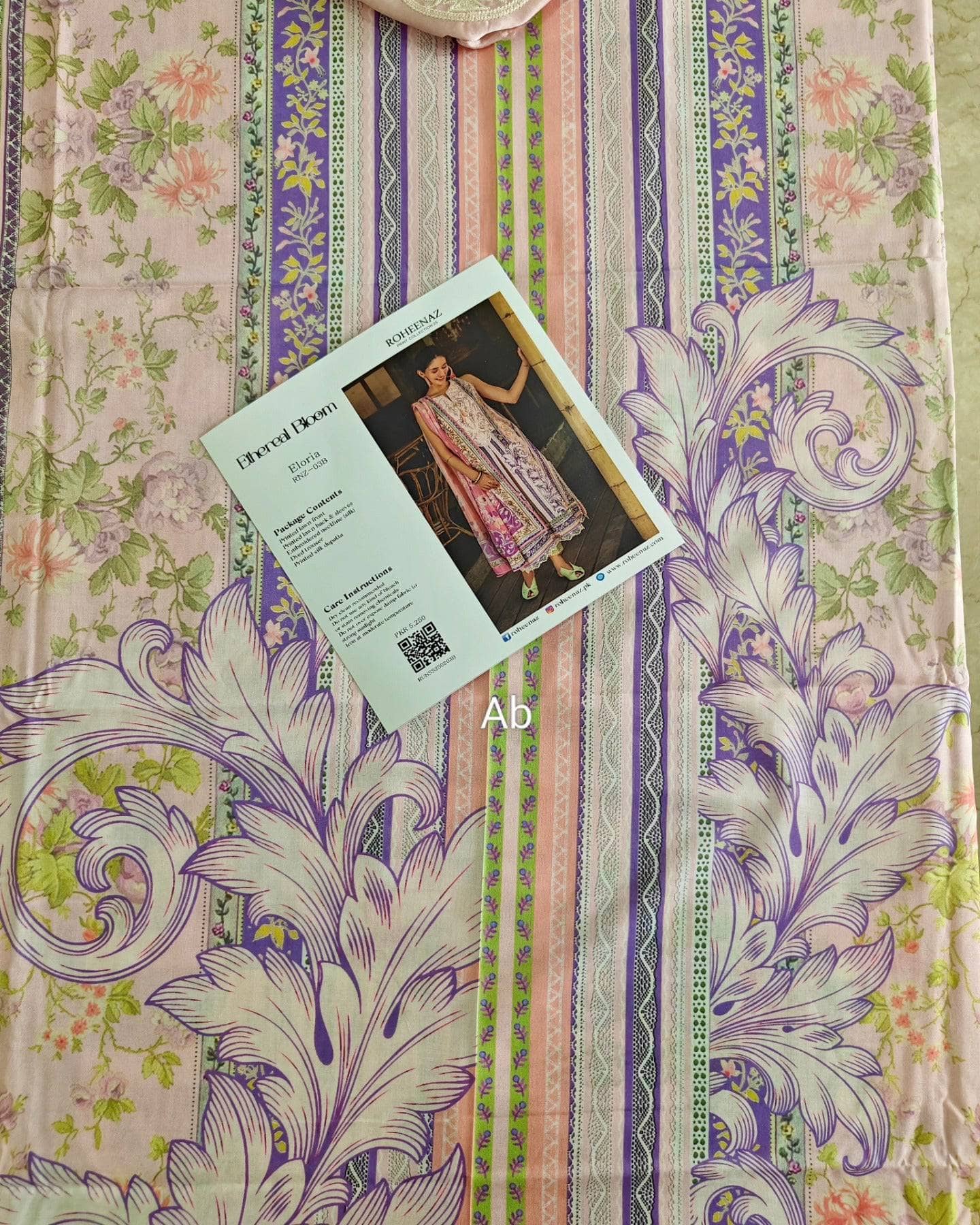 img_roheenaz_lawn_awwal_boutique