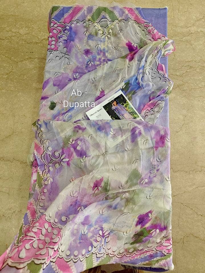 img_roheenaz_lawn_awwal_boutique